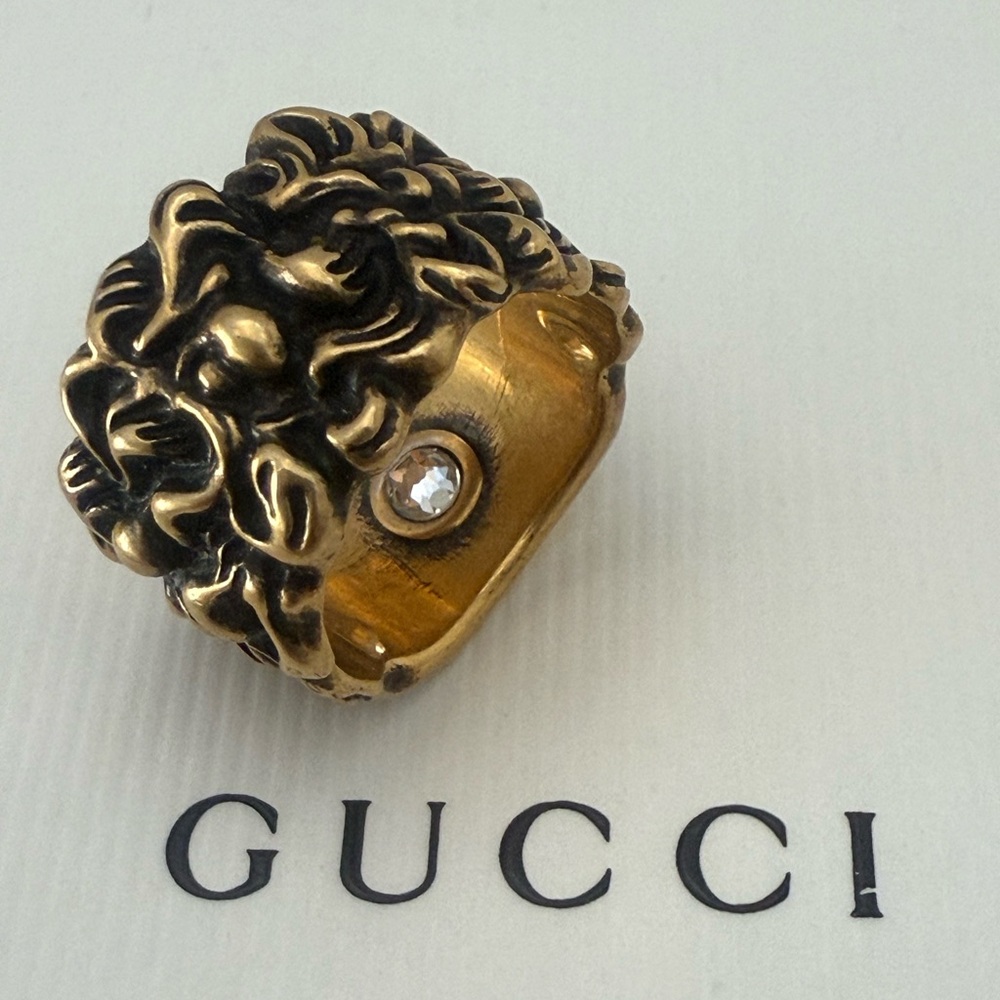 GUCCI Lion Hair Rhinestone Gold Tone Ring